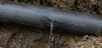 Outdoor polybutylene broken pipe.